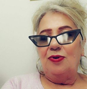 Meet your Posher, Viola